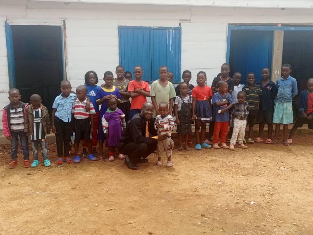 uc_stacked_images_elementor_a8d9342_item3