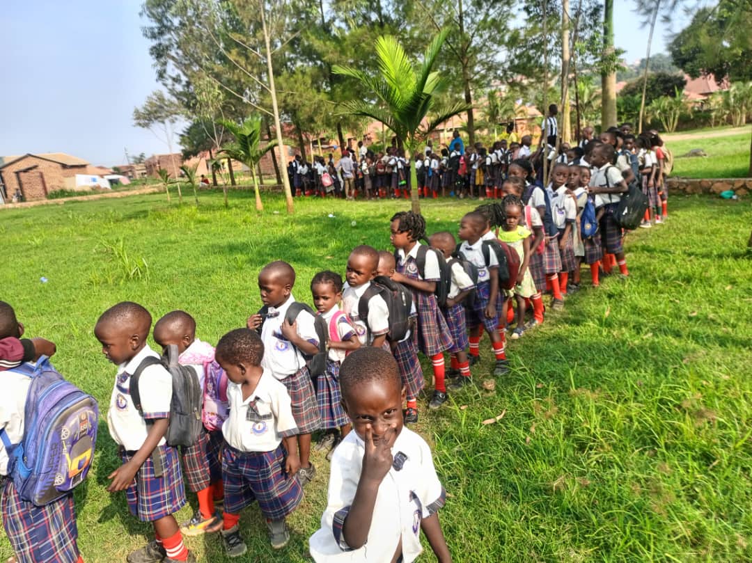 uc_stacked_images_elementor_a8d9342_item2