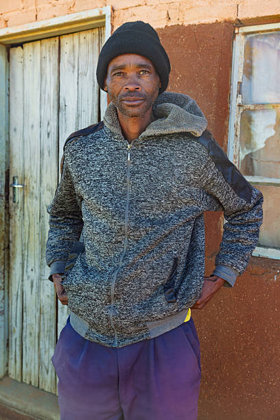 uc_stacked_images_elementor_edb26b1_item1